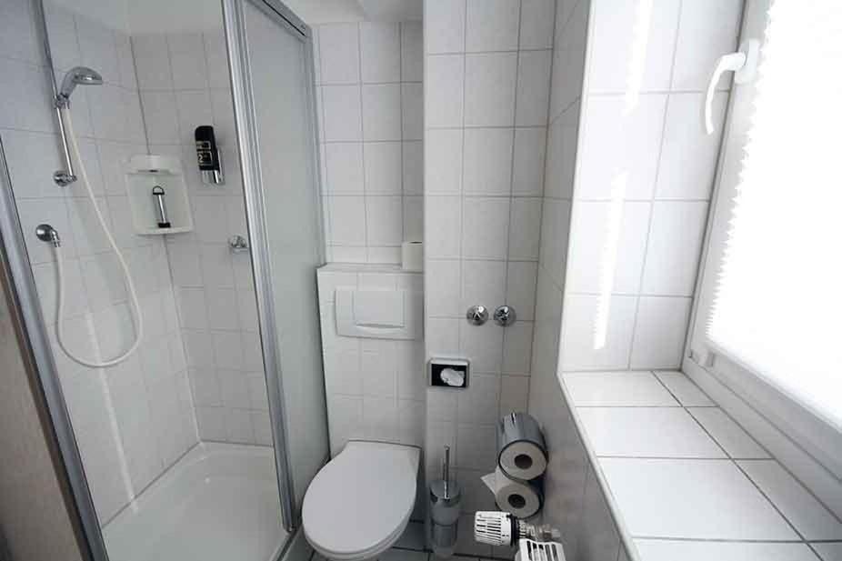 Kleine-ferienwohnung-6-strandnah-und-mit-meerblick-im-haus-seeluft-duhnen * Cuxhaven